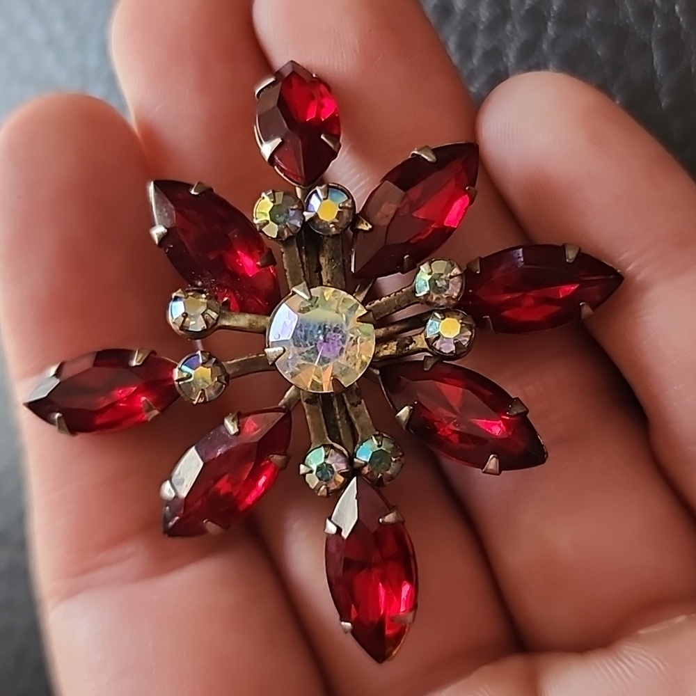 Vtg Brooch View 2